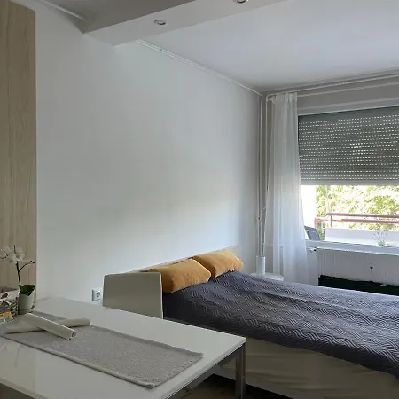 Bianca Sport Utca 5-7 Apartman *